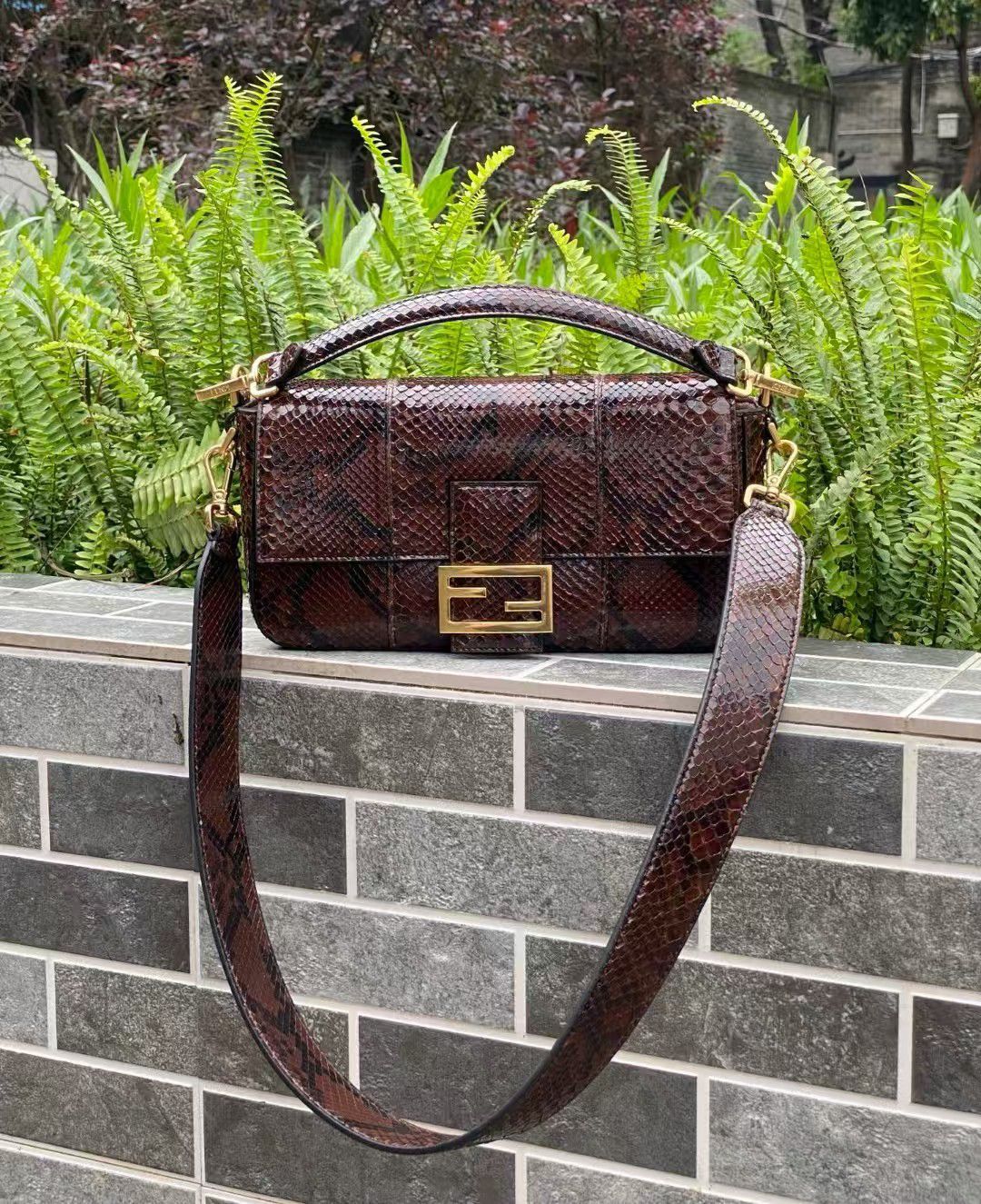FENDI (2 Color)