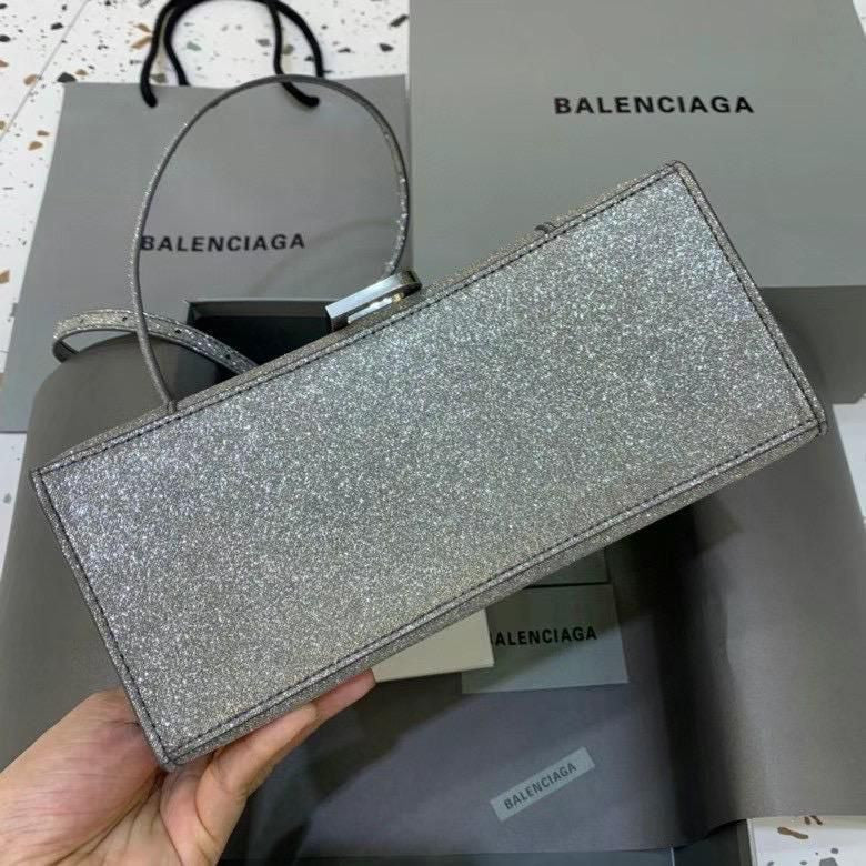 BALENCIAGA