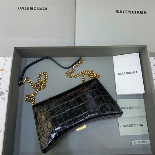 BALENCIAGA