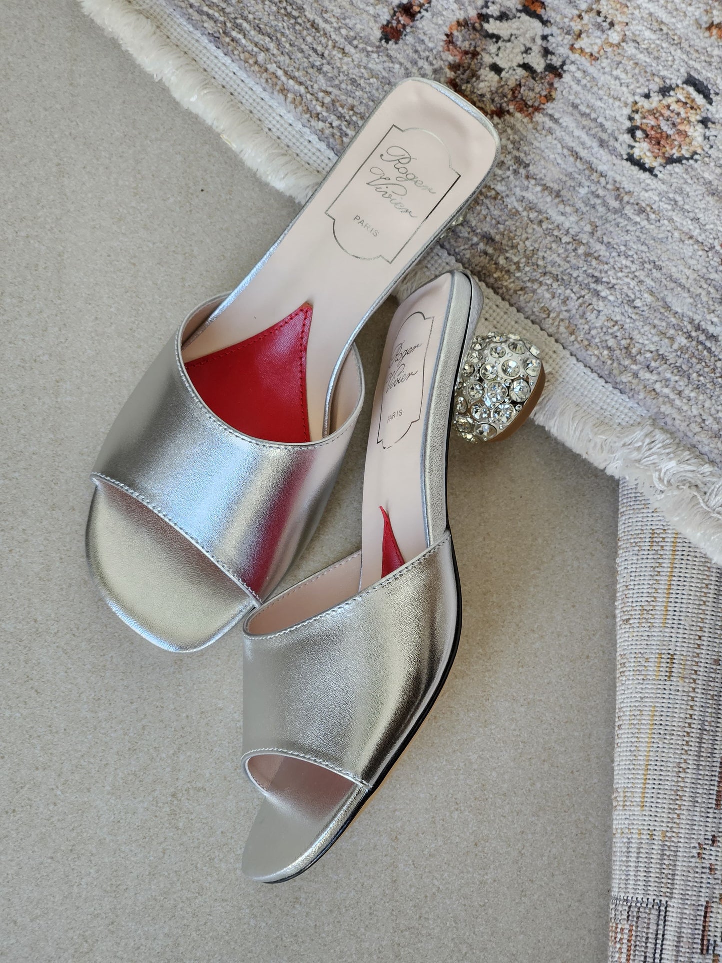 ROGER VIVIER