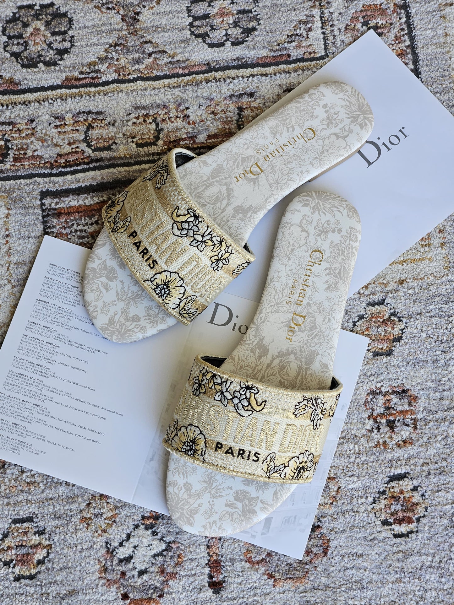 DIOR