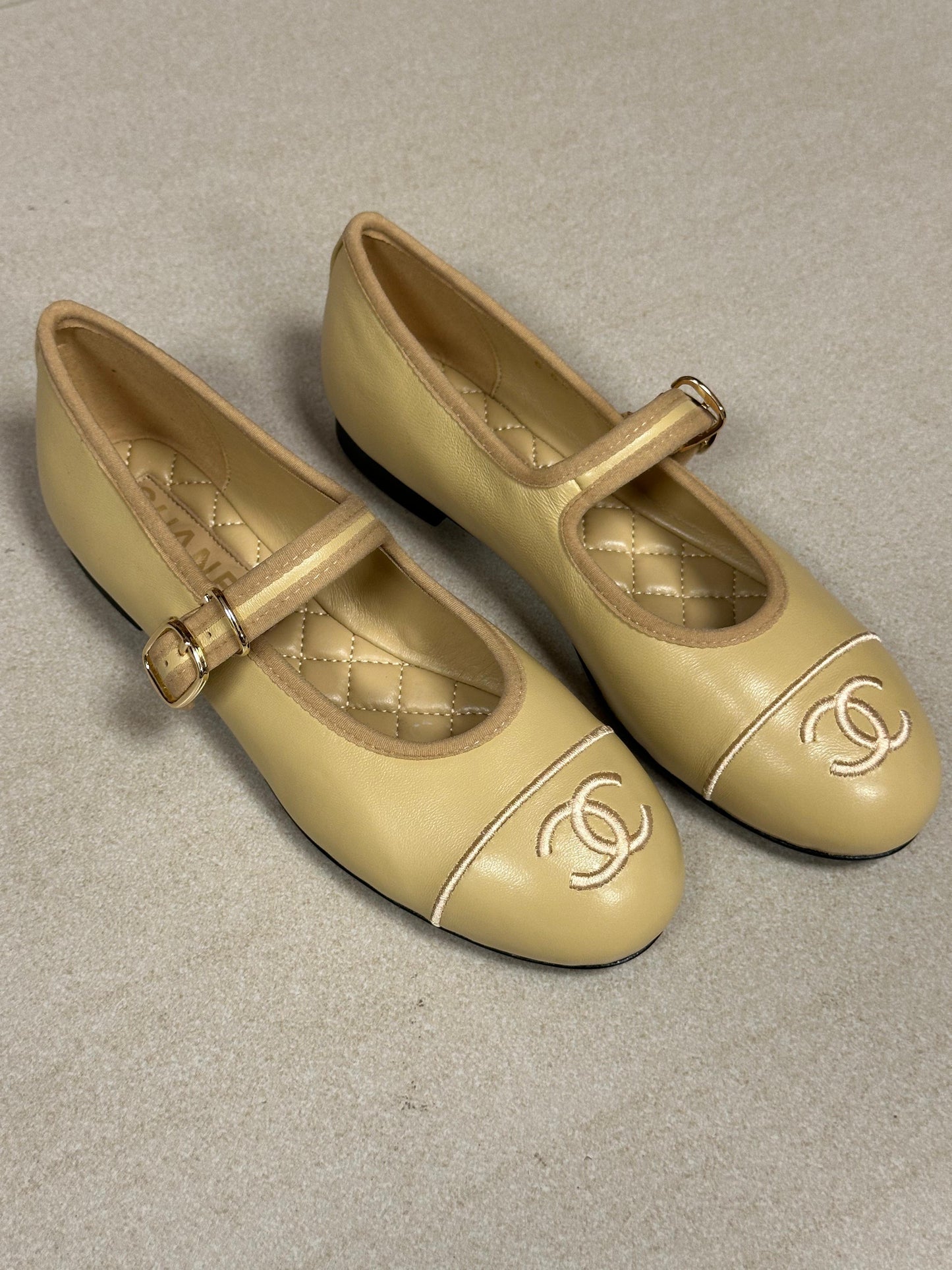 CHANEL (2 Color)