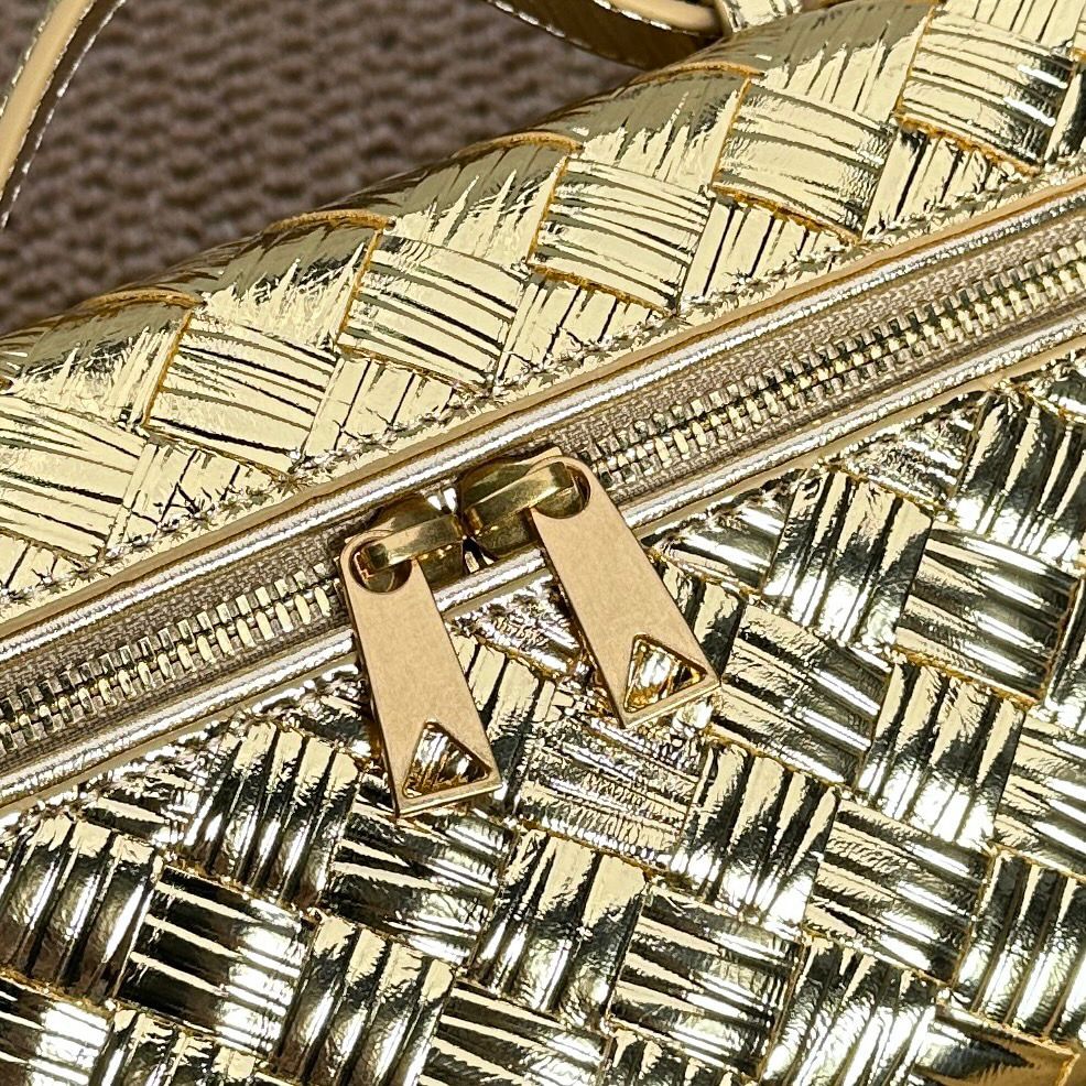 BOTTEGA VENETA