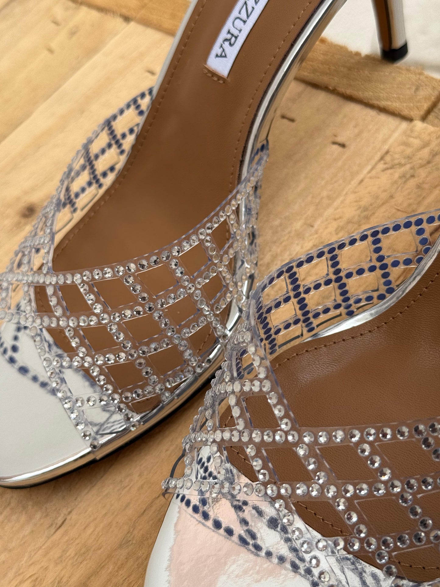 AQUAZZURA