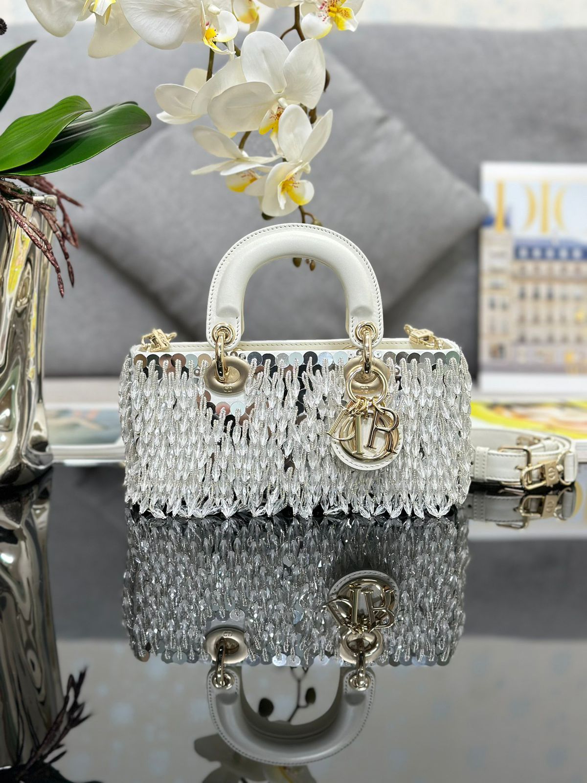 DIOR