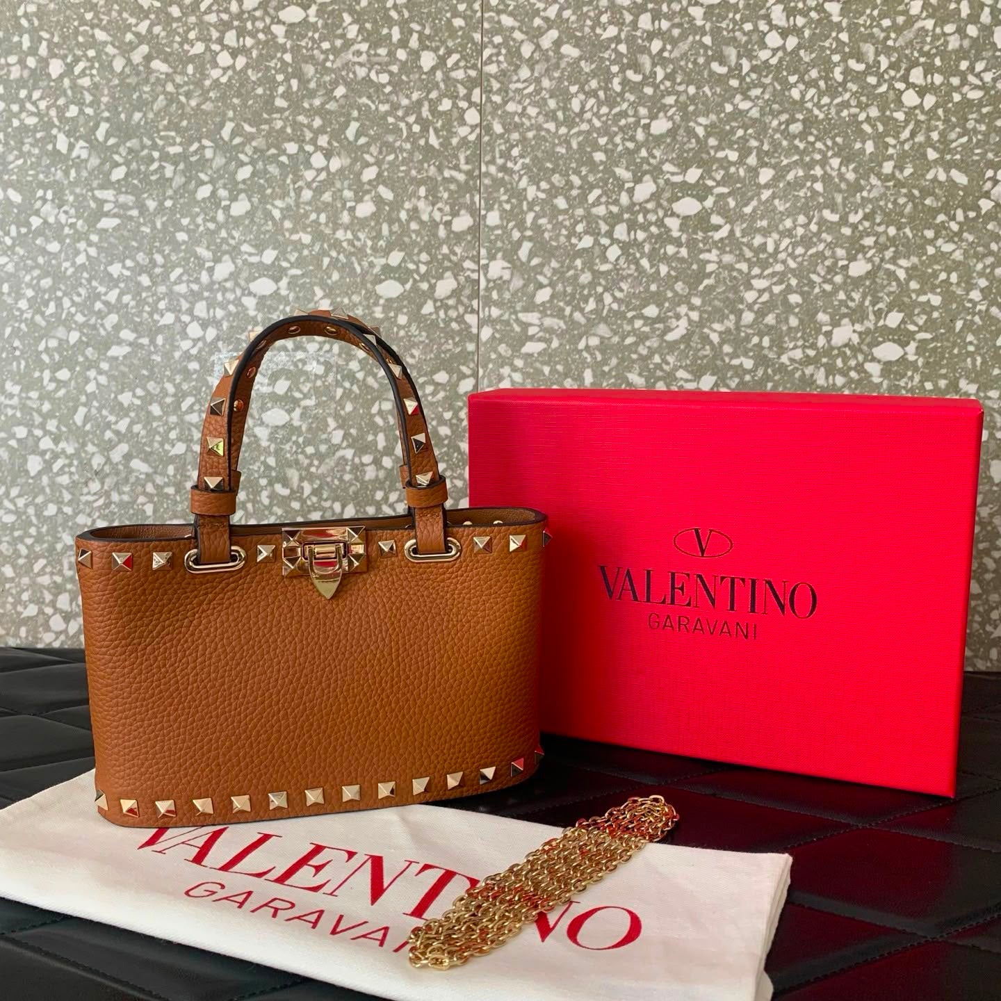 VALENTINO