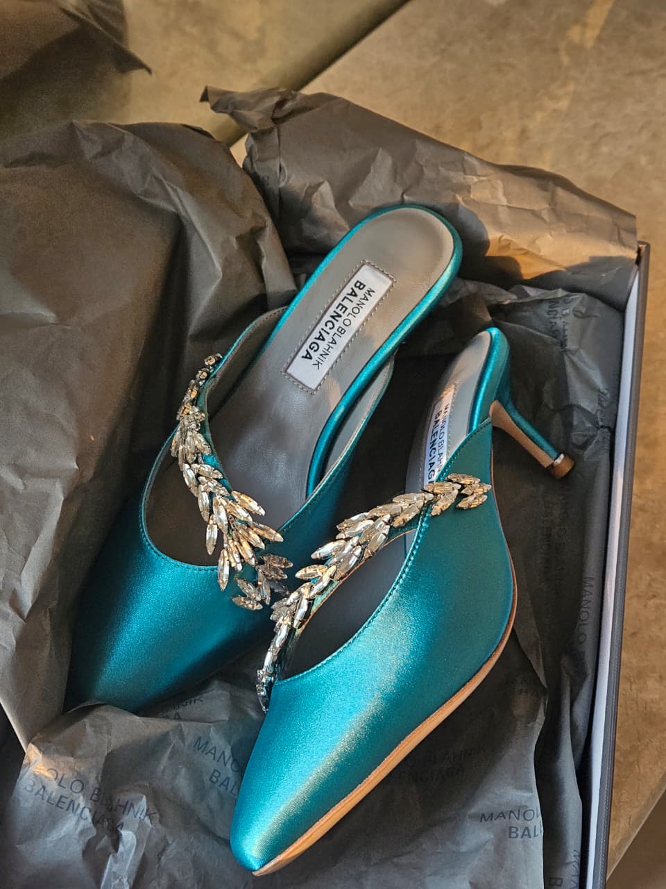 BALENCIAGA