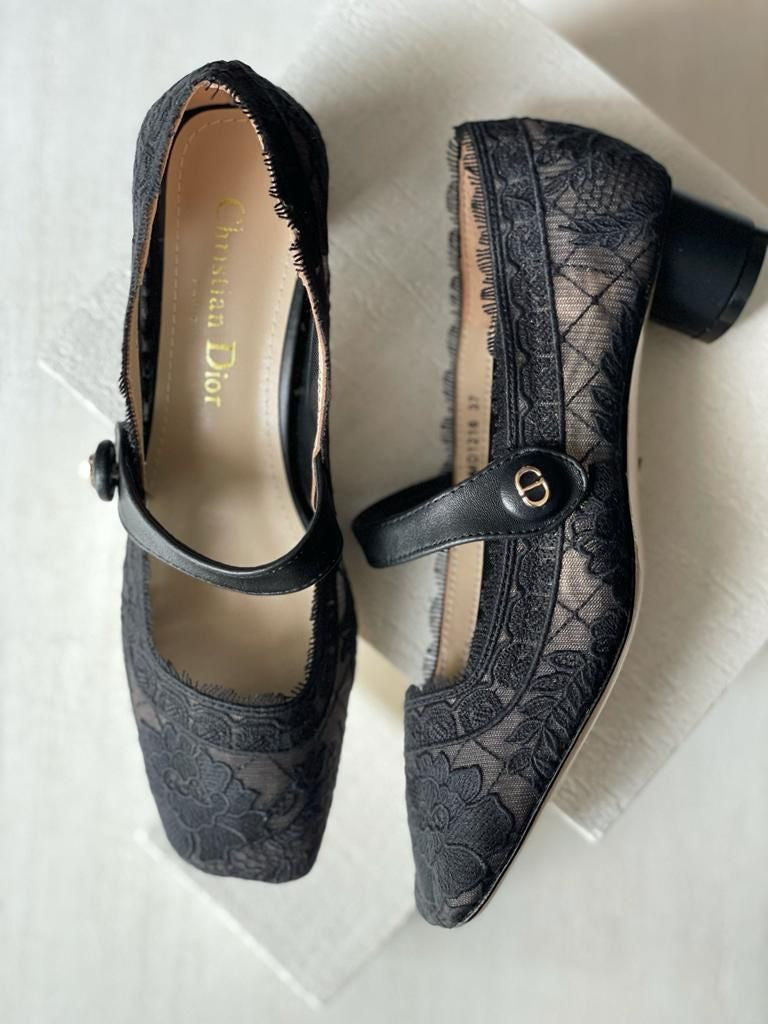 DIOR