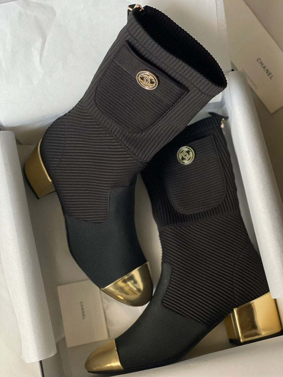 CHANEL (2 Color)