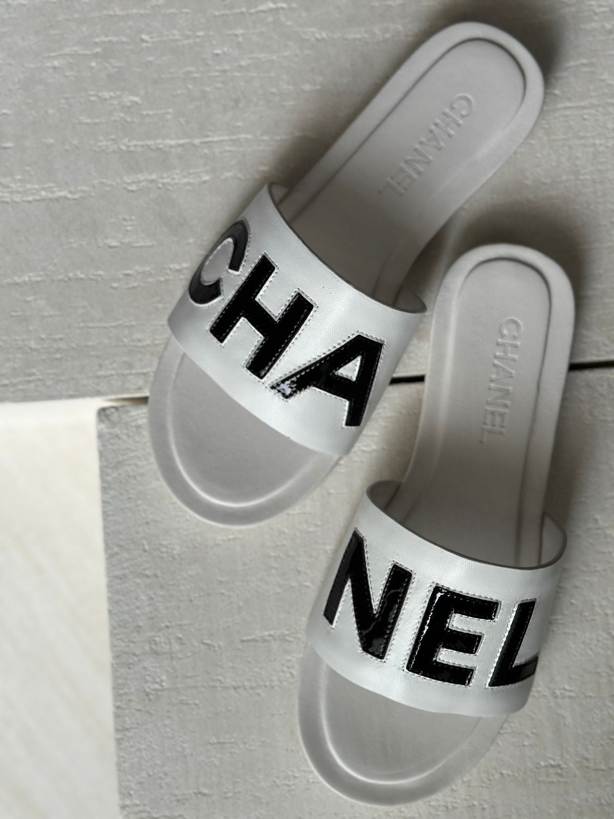 CHANEL (4 Color)