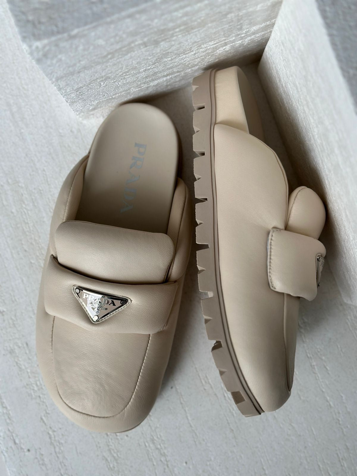 PRADA (2 Color)