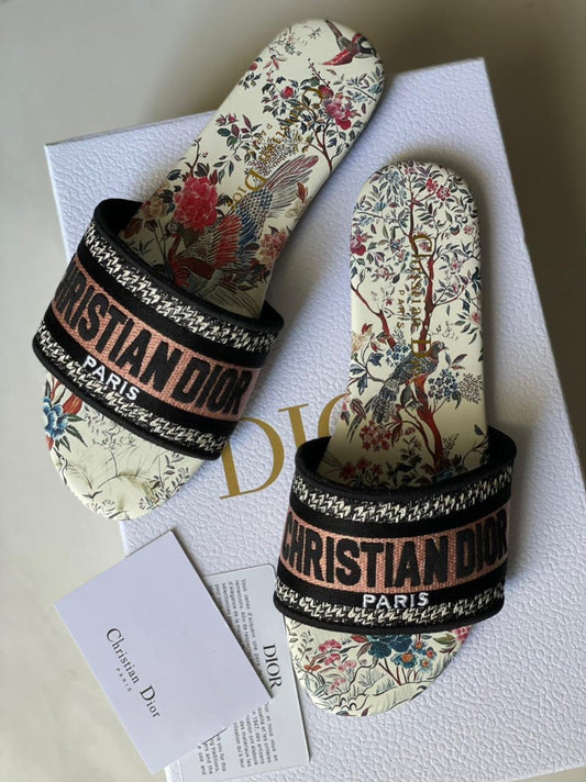 DIOR