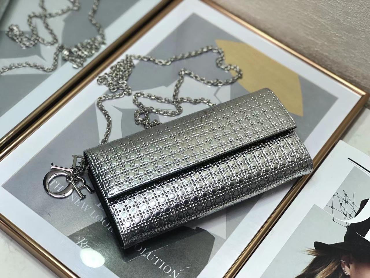 DIOR (4 Colors)