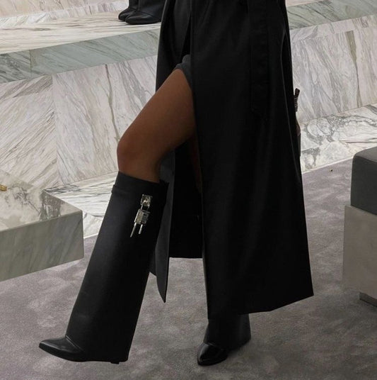 GIVENCHY