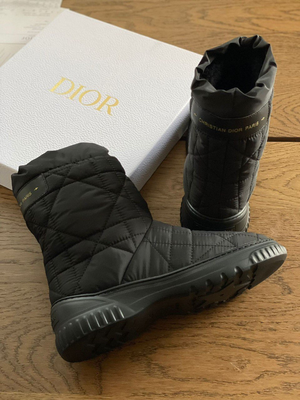 DIOR