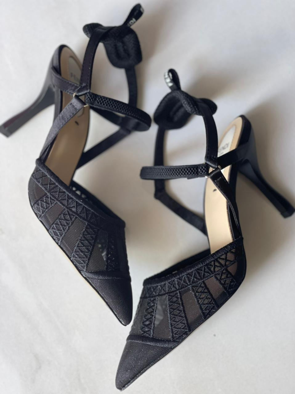 DIOR