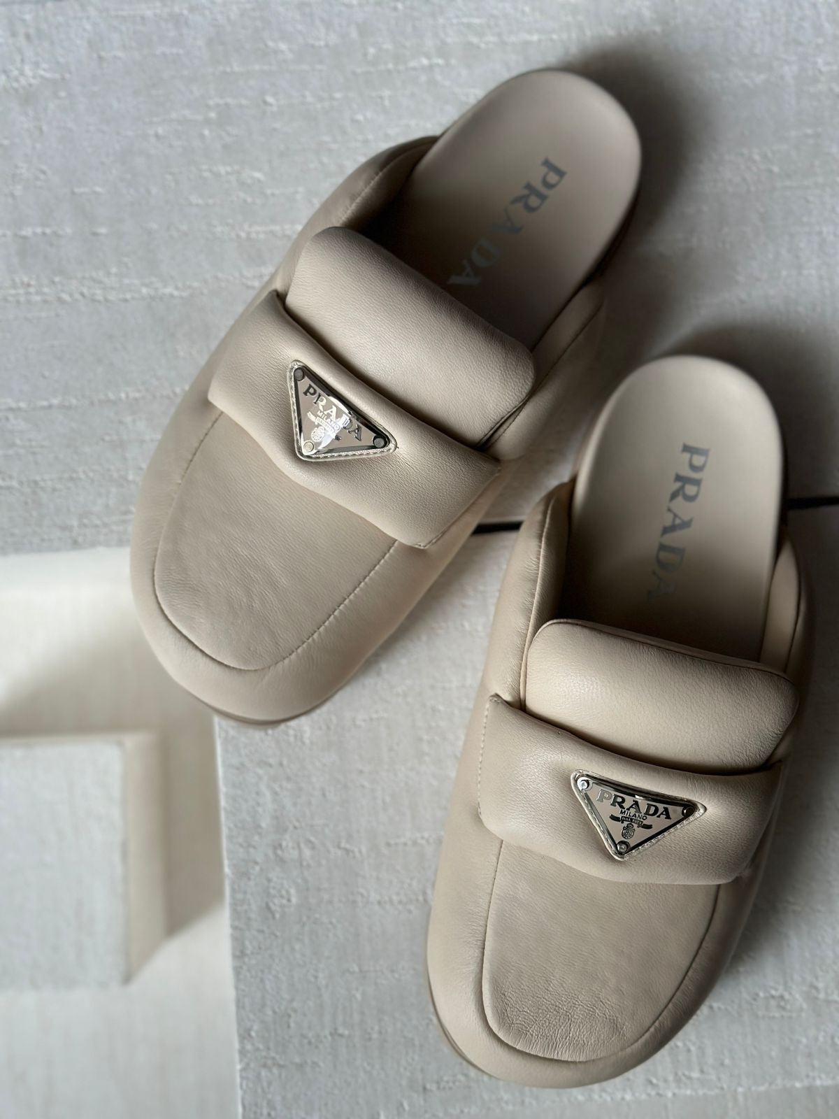PRADA (2 Color)