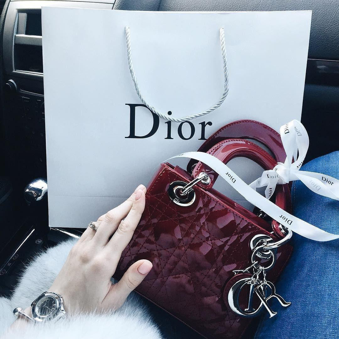 DIOR