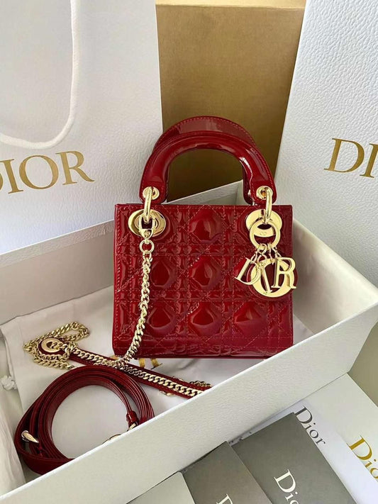 DIOR