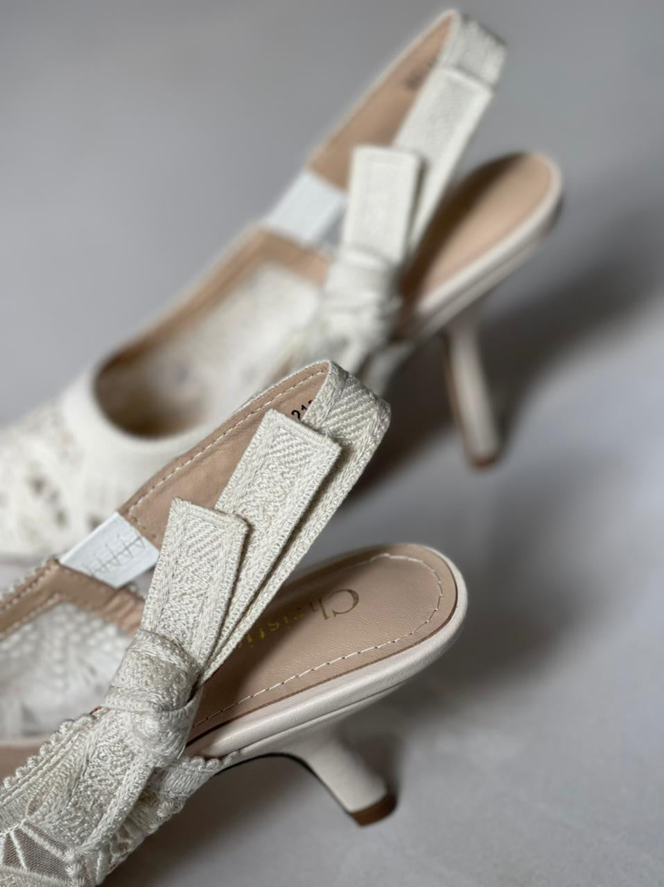 DIOR