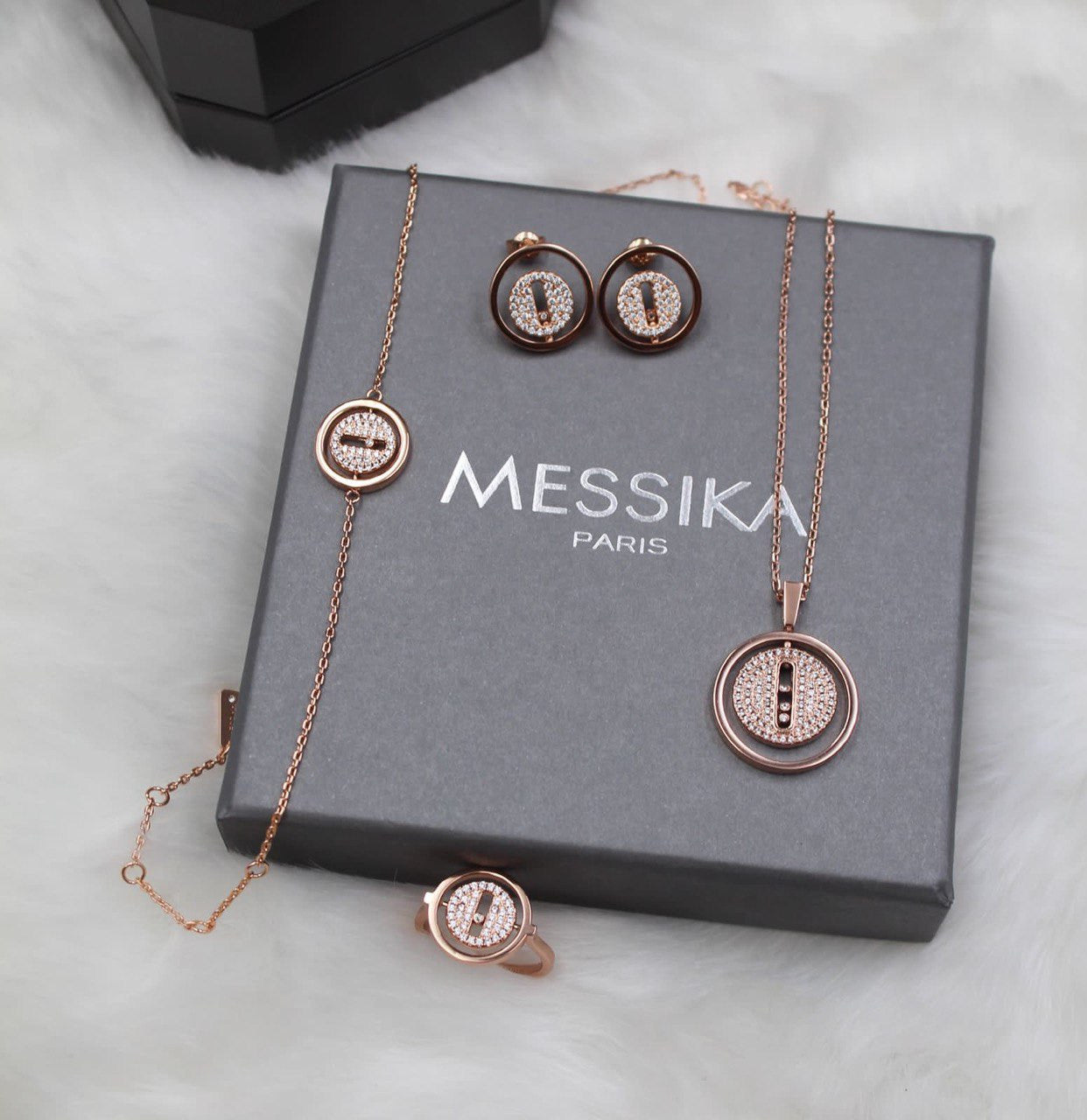 MESSIKA (3 Color)